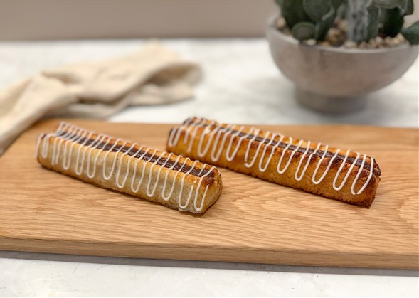 2 stk. Kransekagestænger m. nougat på frost